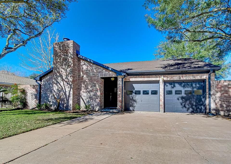 1st image of 22102 Deville Dr