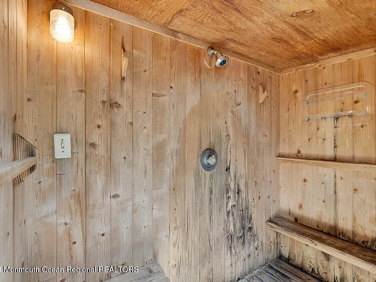 683 Main Ave — Photo 18