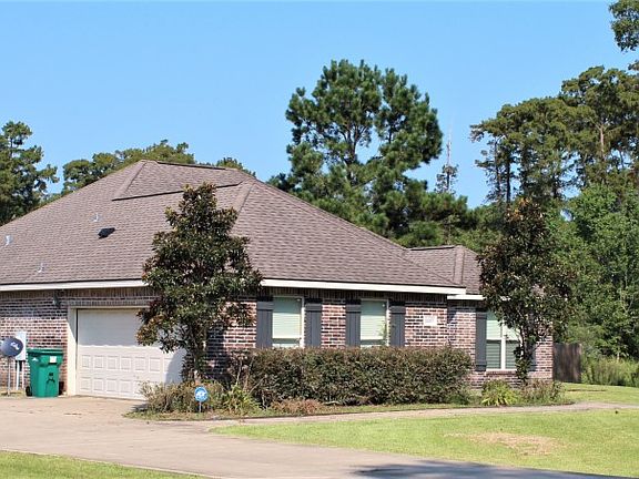 3rd image of 1107 Ravenhurst Dr