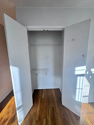 Rented by Oxford Property Group | media 12