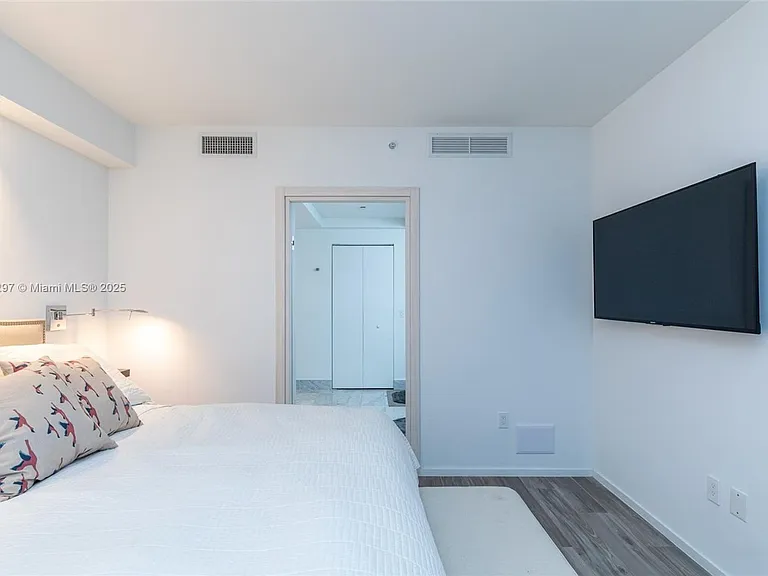 801 S Miami Ave #1704 — Photo 8
