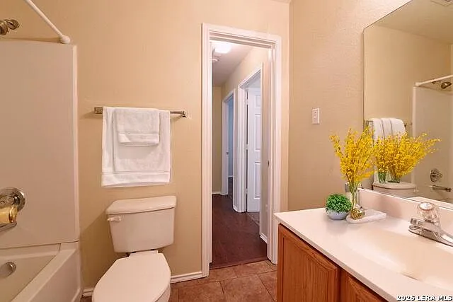 10707 N Shaenridge — Photo 3