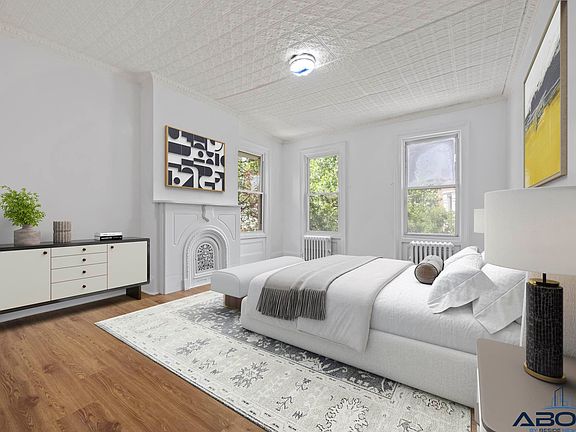 4th image of 841 Willoughby Ave #1B