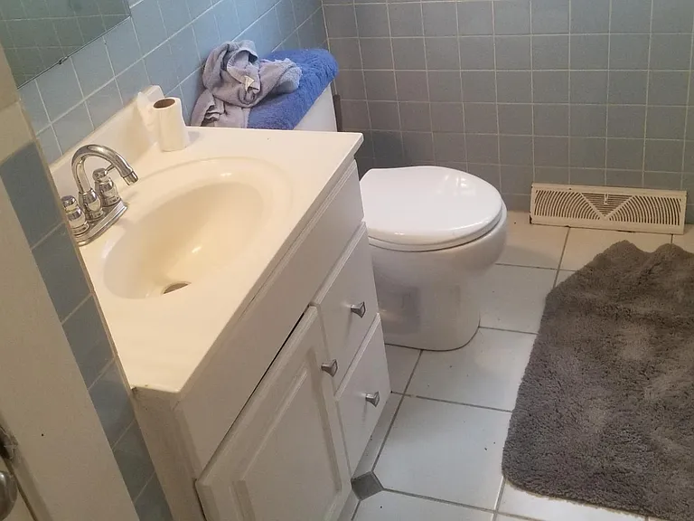 4030 Woodleaf Rd — Photo 3