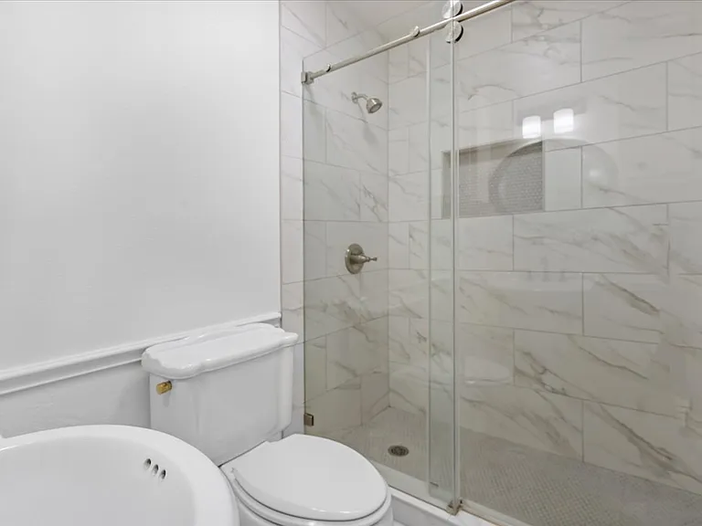 2809 Olympia Dr — Photo 8