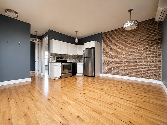 3rd image of 68 Halsey St #2B