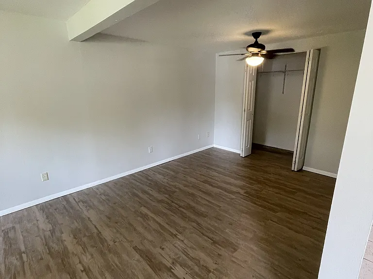 45 New Sugar Creek Rd #1 — Photo 2