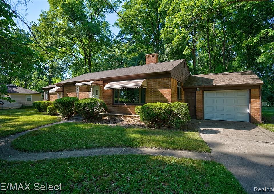 2nd image of 1073 Davenport Dr