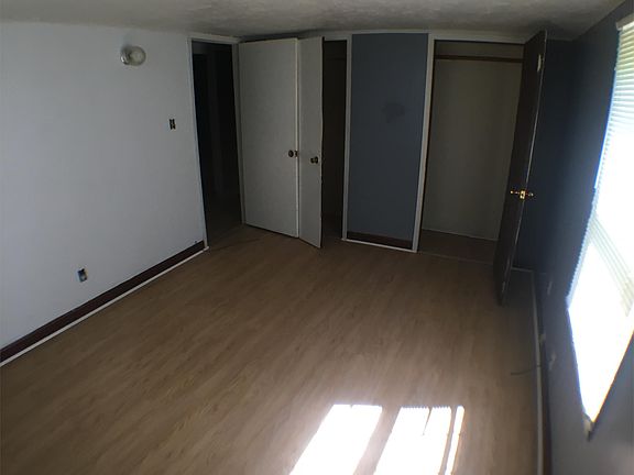 2nd image of 911 Drive D