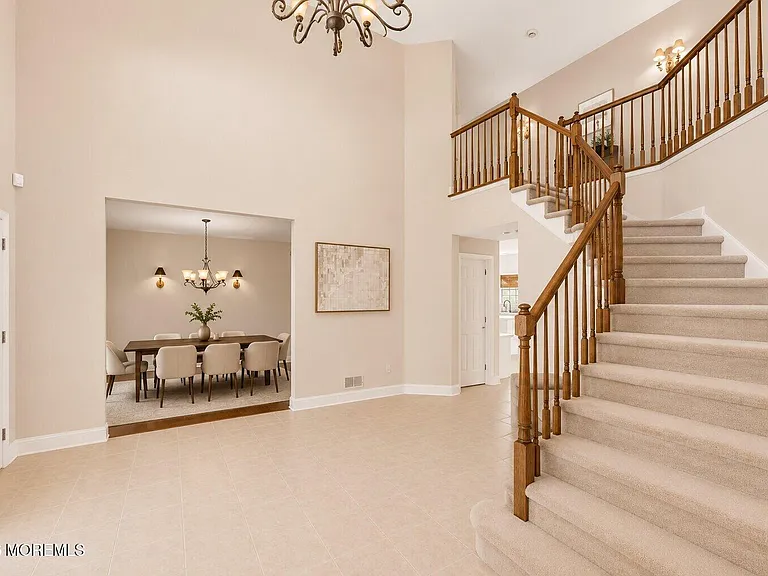 14 Heathrow Ct — Photo 8