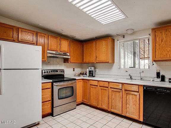 4th image of 9352 E Palm Tree Dr