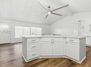 122 Beechwood Ln, Oceanside, CA 92054