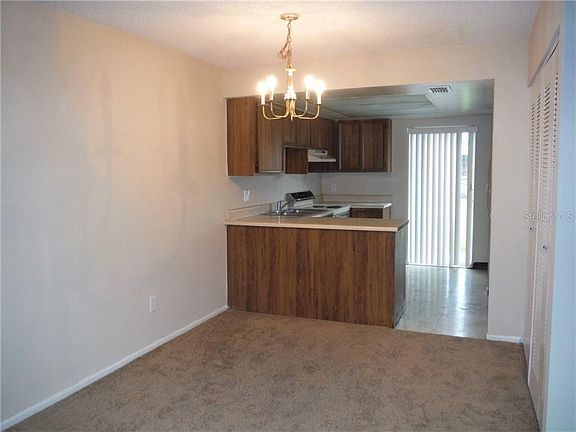 5th image of 24 W Country Cove Way