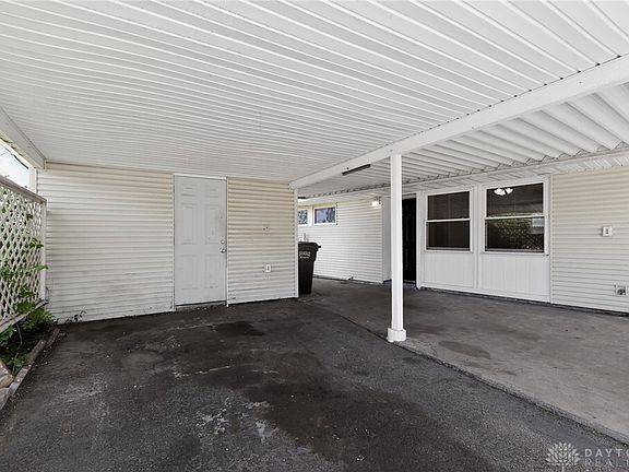 4th image of 5093 Bayside Dr