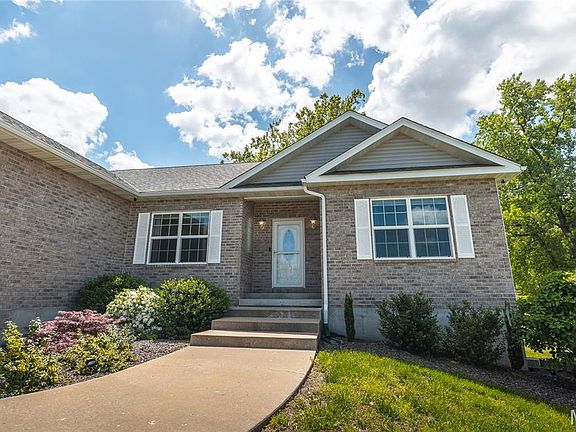 4th image of 308 Dana Renee Dr