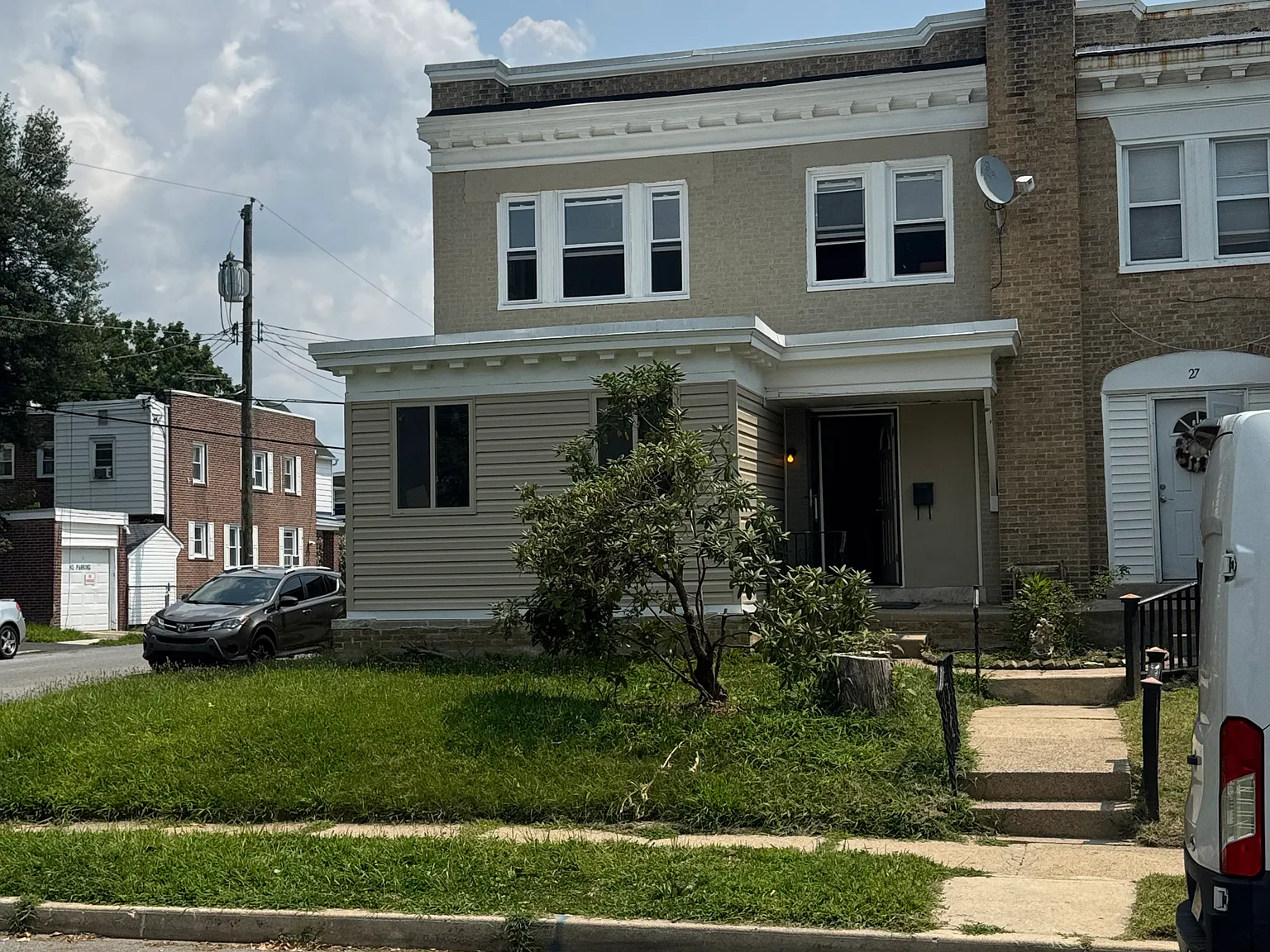 5 bed, 1505 sqft, $1,800 — Photo 1