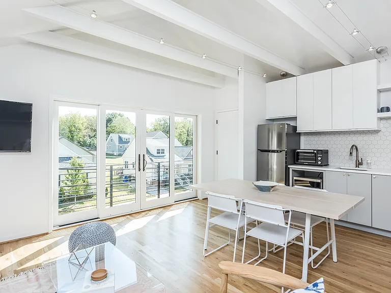 123 Idlewild Ave #301 — Photo 9