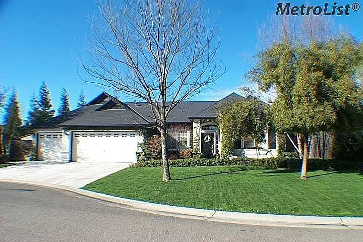 1701 Hemstead Ave photo 1