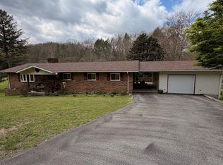 4583 Coal River Rd, Arnett, WV