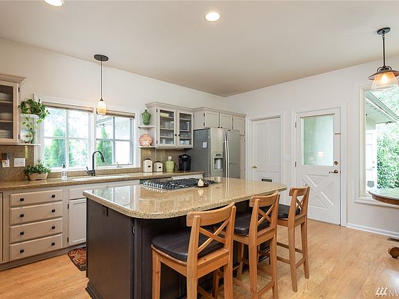 2nd image of 11504 Gravelly Lake Dr SW