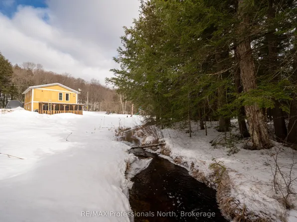 2315 Aspdin Rd, Huntsville, ON P0B 1M0