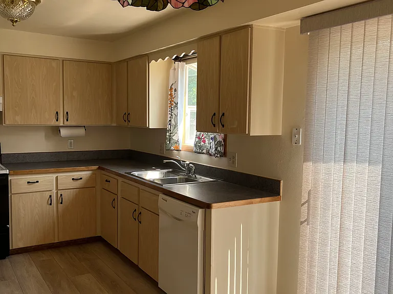 1710 E Jenny Lynn Ln — Photo 13