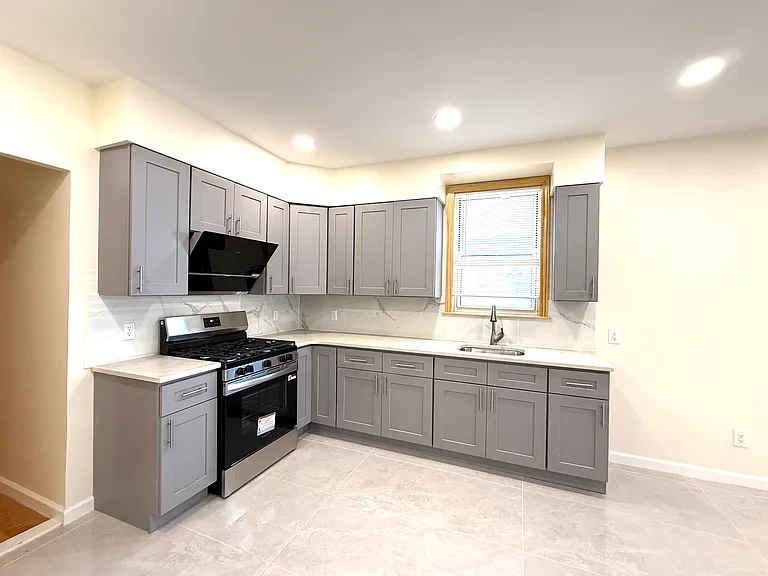 741 Quincy Ave #1 — Photo 3