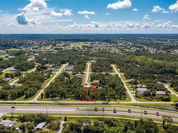 5th image of 135 West Dr