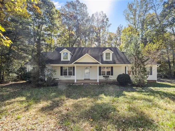6702 Easy Going Ct, Gibsonville, NC 27249