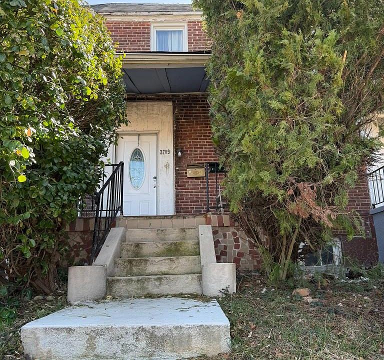2nd image of 2709 E Federal St