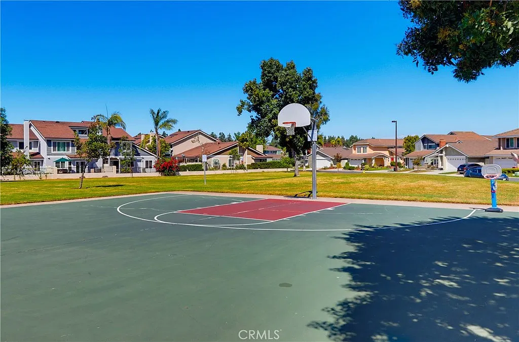 2 bed, 917 sqft, $3,150 — Photo 4