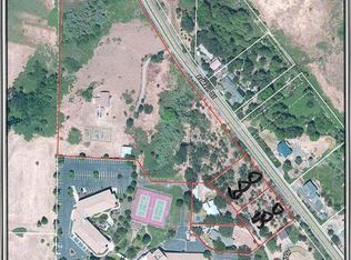 30 Knoll Crest Dr, Ashland, OR 97520