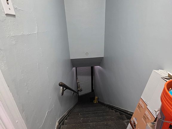 5th image of 3231 Dakota St Floor 2