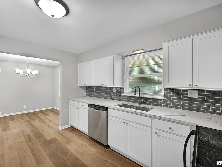 1407 W Sunnyview Dr — Photo 14