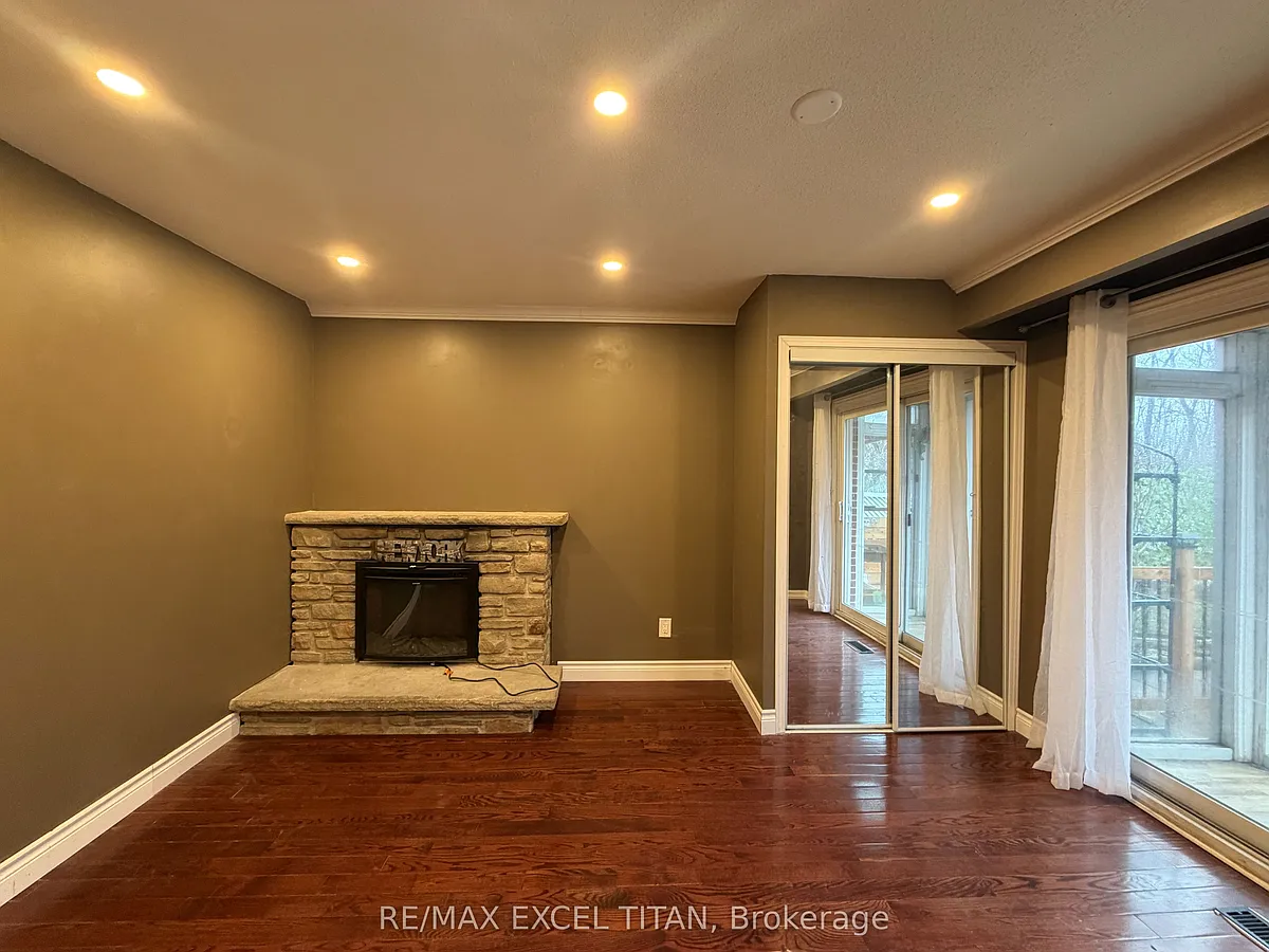 Building Photo - 251 Shawnee Cir #LOWER