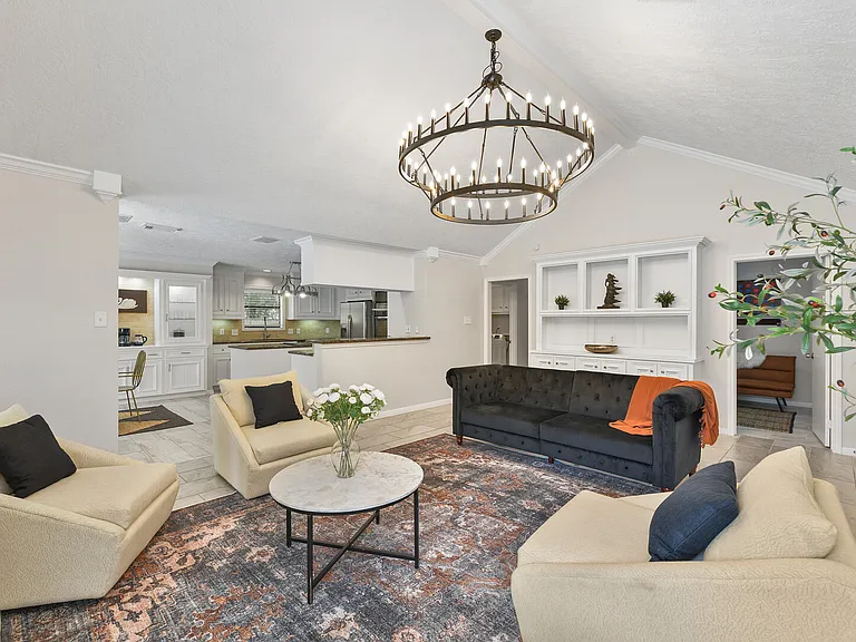 Live Oak Ln — Photo 6