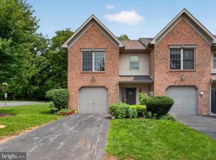 449 Waverly Woods Dr, Harrisburg, PA 17110