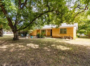 203 Bowie St, Clyde, TX 79510