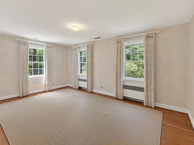 535 E Rio Rd — Photo 15
