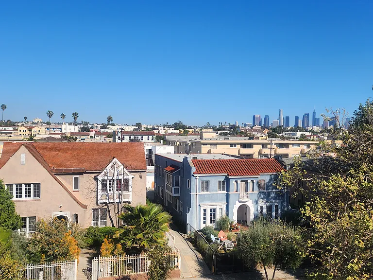 123 S Catalina Street — Photo 25
