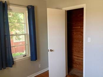 5th image of 1644 Kemble Ave