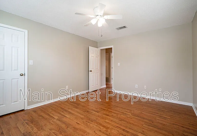 5320 Powrie Dr — Photo 22
