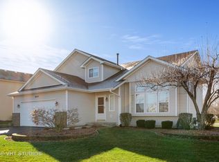 26338 W Riverbend Ln, Channahon, IL 60410