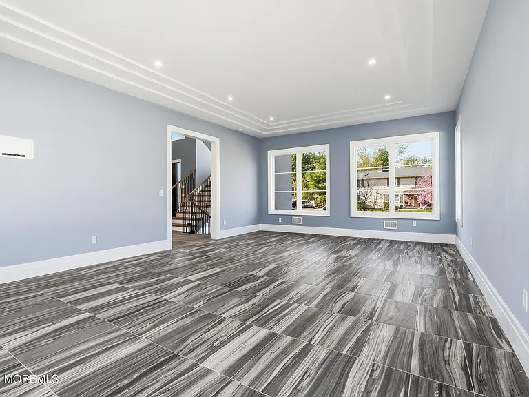 84 Cooper Ave — Photo 12