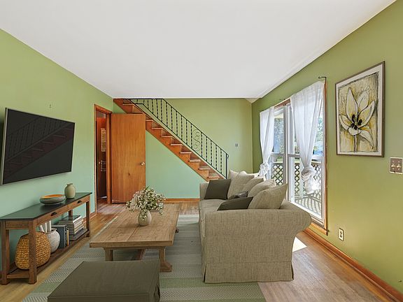 4th image of 207 Whorley Dr