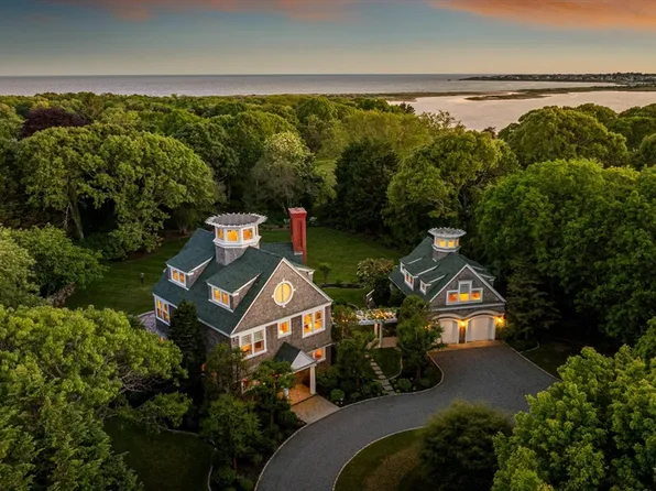 5 Ellsworth Dr, Westport, MA 02790