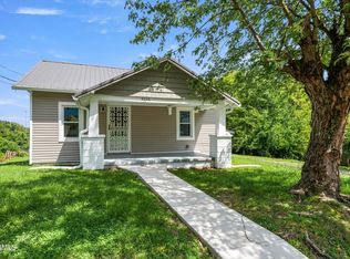 3328 Midway St, Knoxville, TN 37921