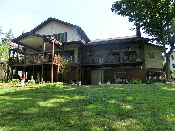3rd image of 121 Driftwood Dr