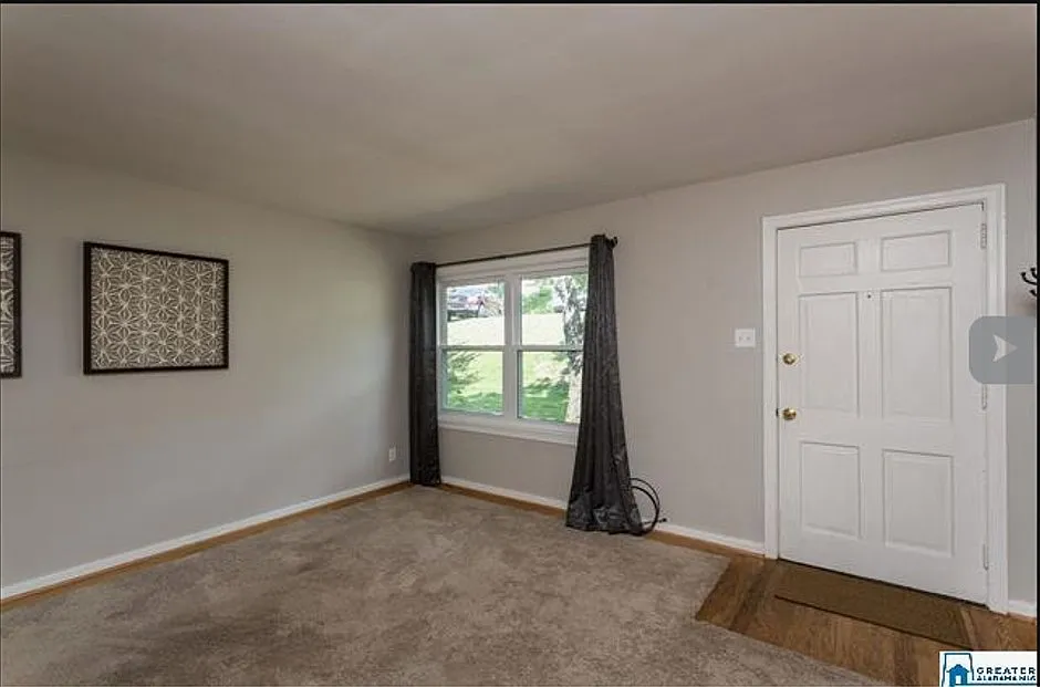 2 bed, 1086 sqft, $1,550 — Photo 3