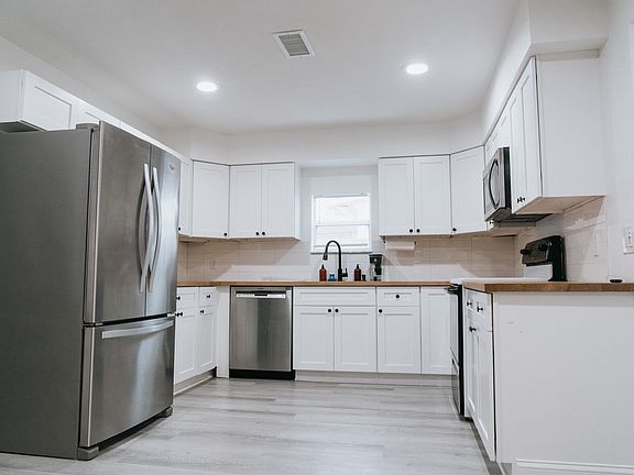 4th image of 775 63rd Ave S